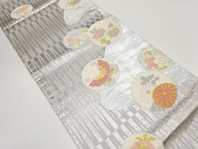 アンティーク　蝶に牡丹・桜・菊模様織り出し袋帯（材料）